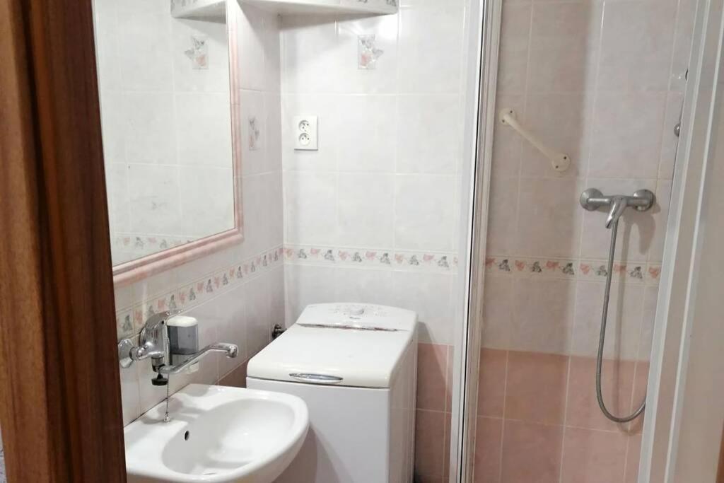 Apartman Blizko Hlavnej Stanice A Centra Mesta Bardejov Exterior foto